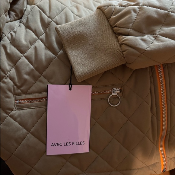Avec Les Filles Quilted Crop Jacket - Picture 14 of 14